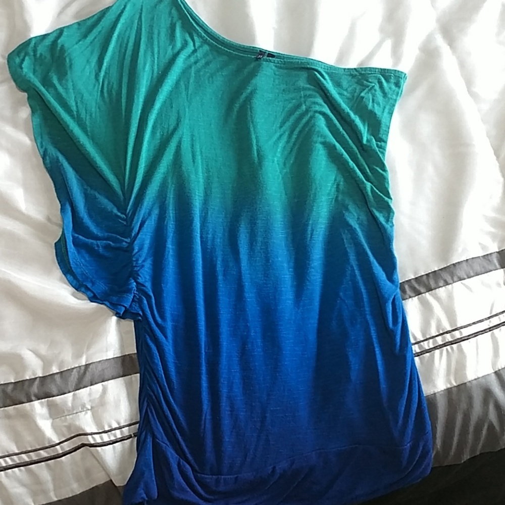 Ombre one shoulder